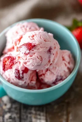 Homemade Strawberry Ice Cream