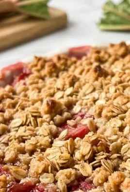 Easy Rhubarb Crisp